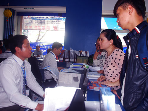 Thí sinh lúng túng khi xét tuyển