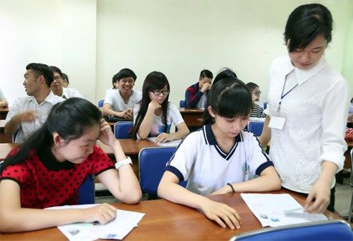 Trường CĐ lo không tuyển được thí sinh