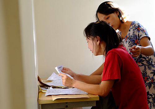 Bi hài ngày cuối cùng nộp hồ sơ xét tuyển