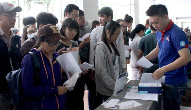  Điểm chuẩn tạm thời trường đại học tốp giữa chưa cao 