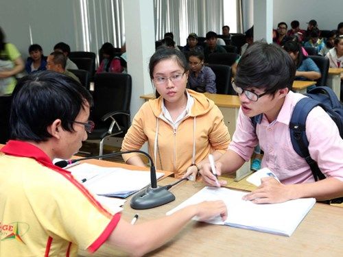 Lệch điểm thi trên mạng và giấy báo điểm