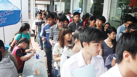 Tuyển sinh ĐH-đợt 1 trước giờ G: Điểm mấp mé, rút hồ sơ ngay Tuyển sinh ĐH-đợt 1 trước giờ G: Điểm mấp mé, rút hồ sơ ngay