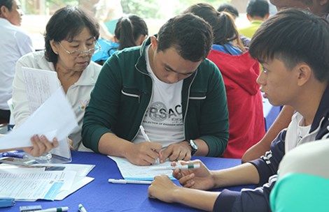 Xét tuyển bổ sung: Thí sinh còn do dự?