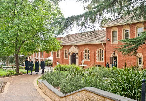 Các trường Trung học Australia - Sự chọn lựa lý tưởng cho con em của bạn!