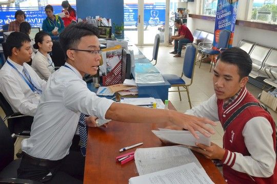 Ngóng thí sinh trong vô vọng Ngóng thí sinh trong vô vọng