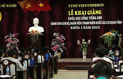 Vạch mặt giáo sư, tiến sĩ dỏm