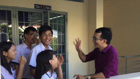 Thầy cô "mách nước" học trò dùng kênh khác thay Facebook