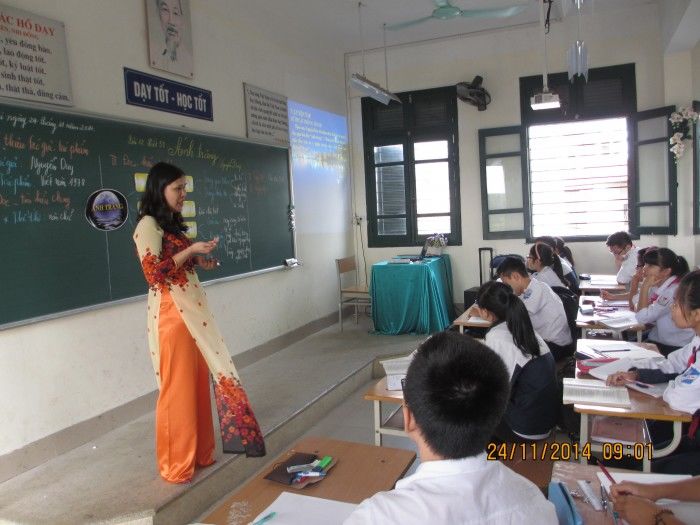 Thi liên tục, giáo viên “bốc hỏa”