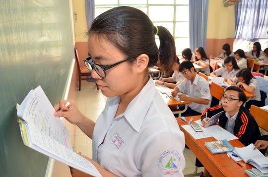 Hướng dẫn một đằng, thực hiện một nẻo