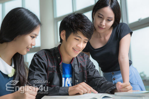 Vì sao học sinh phổ thông nên đầu tư học tiếng Anh?