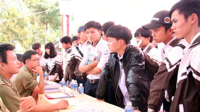 Chọn tổ hợp môn thi như thế nào để dễ trúng tuyển?