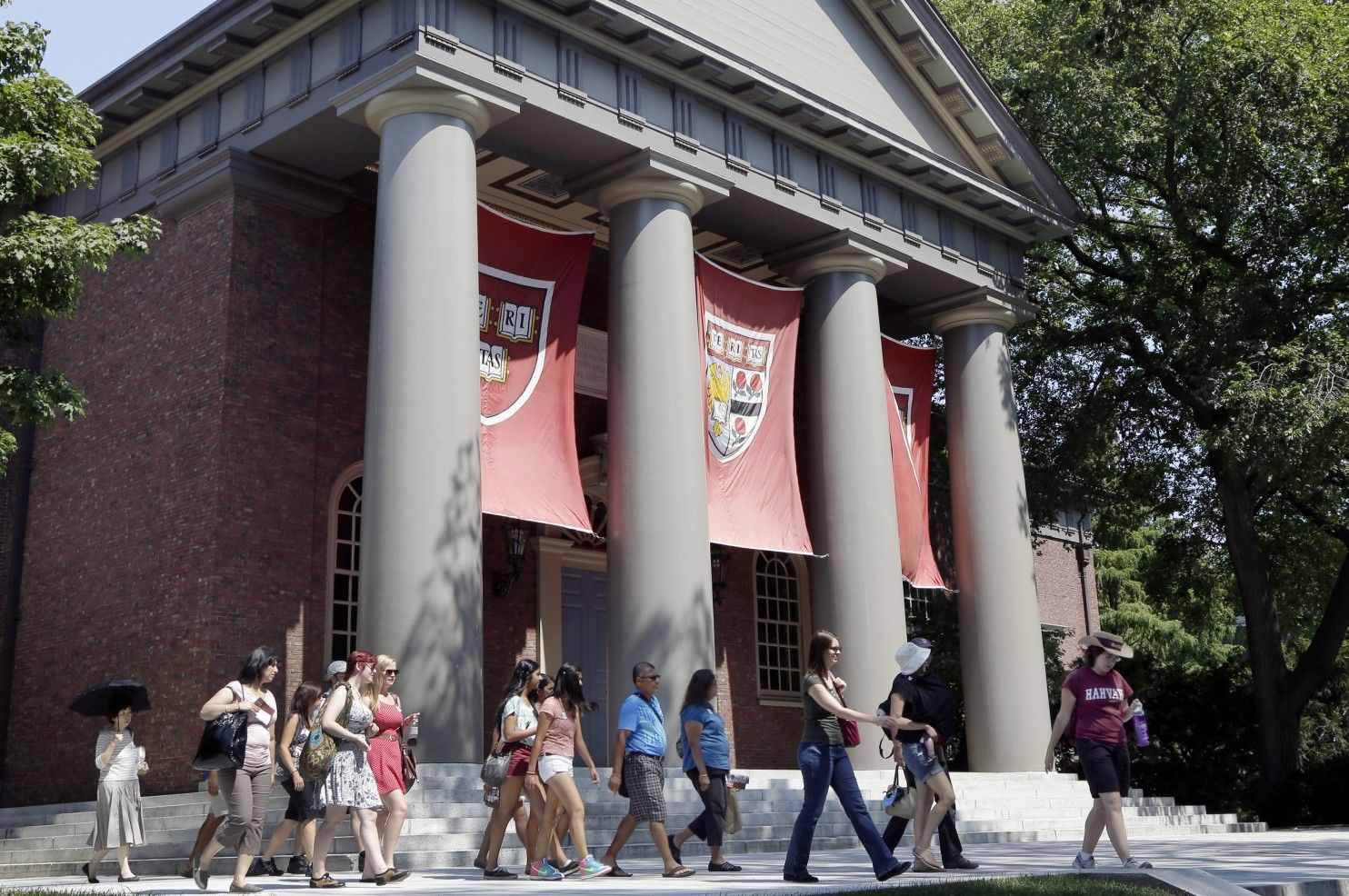 Đại học Harvard đào tạo miễn phí nâng chất giáo dục Mỹ