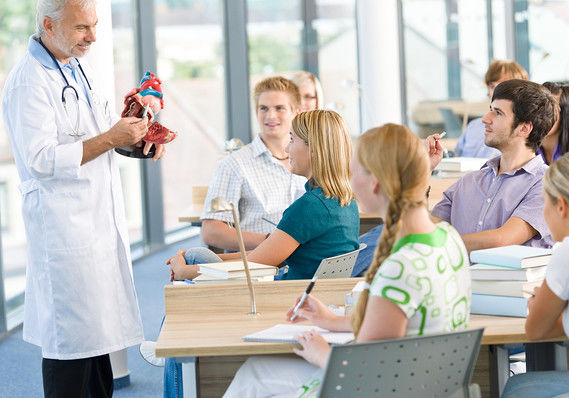 Điều kiện du học Úc ngành Y - muôn vàn khó khăn