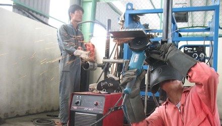 Học nghề dễ có việc làm hơn học Đại học