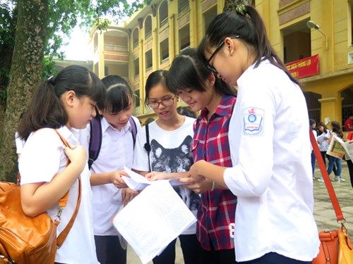 Tuyển sinh lớp 10 THPT: Rối việc chọn trường Tuyển sinh lớp 10 THPT: Rối việc chọn trường