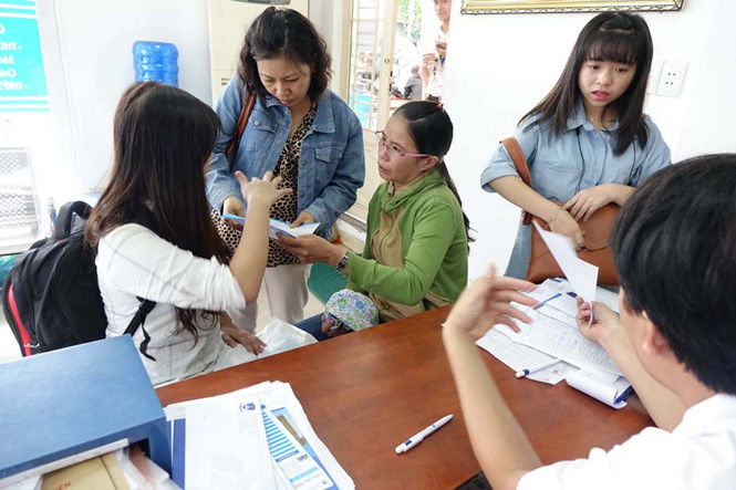 Bỏ điểm sàn, thí sinh sẽ chọn cao đẳng? Bỏ điểm sàn, thí sinh sẽ chọn cao đẳng?