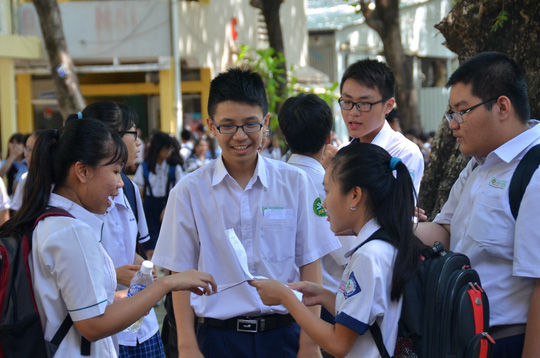 Chấm văn THPT quốc gia: không nhịn nổi cười!