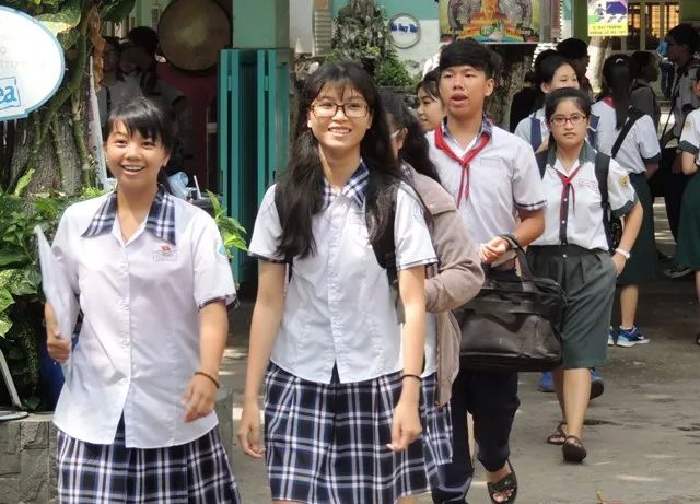 Chỉ hơn 2 điểm/môn đã đỗ vào lớp 10?! Chỉ hơn 2 điểm/môn đã đỗ vào lớp 10?!
