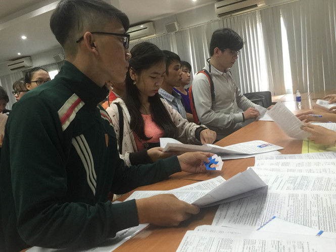 Con của người có công với cách mạng hưởng ưu tiên ra sao?