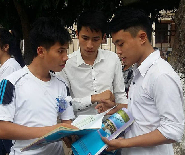 Đề nghị hoãn thi trắc nghiệm môn Toán Đề nghị hoãn thi trắc nghiệm môn Toán