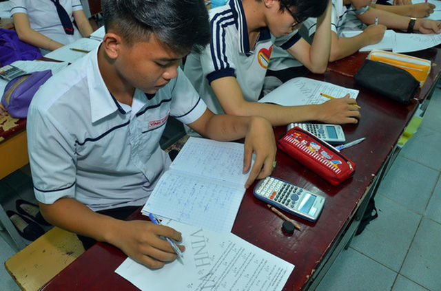 Đủ kiểu luyện thi trắc nghiệm