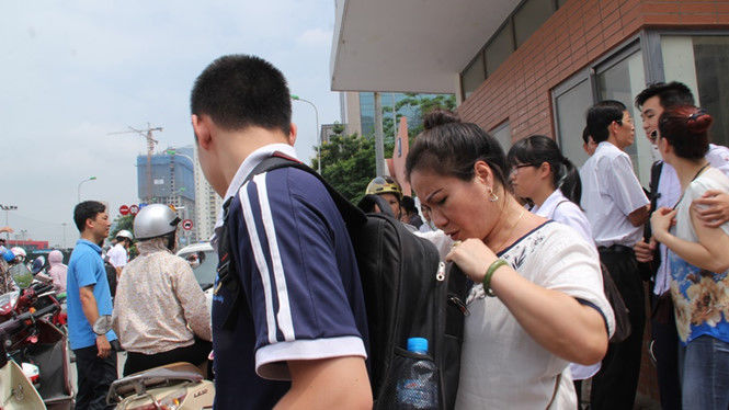 Hàng chục nghìn giám thị các trường đại học \'cắm chốt\' ở địa phương