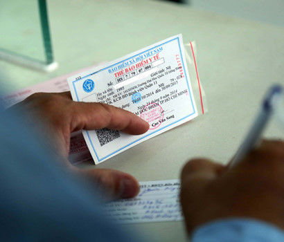 Hỗ trợ 30% phí bảo hiểm y tế cho học sinh, sinh viên Hỗ trợ 30% phí bảo hiểm y tế cho học sinh, sinh viên