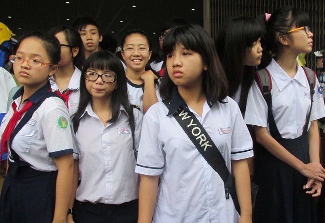 Học ngày học đêm ôn thi lớp 10 công lập