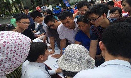 Hôm nay nhận hồ sơ xét tuyển ĐH NV1, nhiều điều lưu ý thí sinh