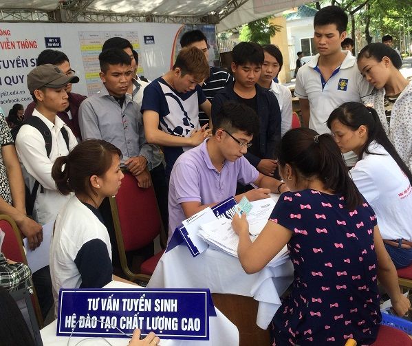 Trường cao đẳng: Lấy đâu ra sinh viên để dạy?