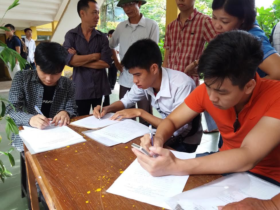 Ngày cuối xét tuyển, săn ngành đói hồ sơ
