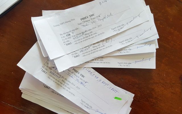 Nhiều học sinh không được nhận giấy báo thi do trường thất lạc phiếu thu học phí