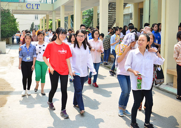 Phần đọc-hiểu đề thi đánh giá năng lực Ngoại ngữ dài và khó