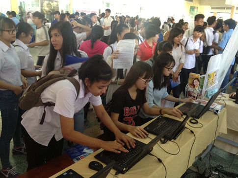 se-cat-chi-tieu-neu-cong-bo-sai-so-lieu-sinh-vien-co-viec-lam