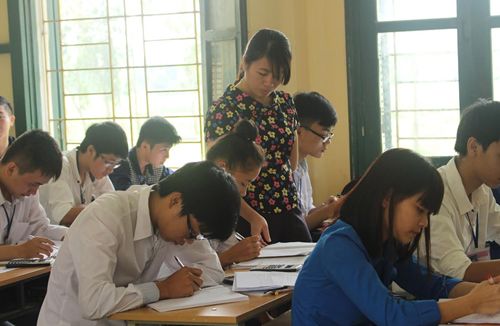 Tạo tâm thế tự tin cho học sinh bước vào kỳ thi THPT quốc gia