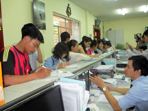 Thí sinh được lợi, nhà trường cân não