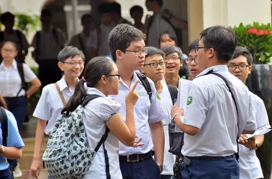 Thở phào với đề thi lớp 10