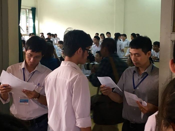 Tin tức nổi bật trong buổi thi tốt nghiệp 2016 môn Toán Tin tức nổi bật trong buổi thi tốt nghiệp 2016 môn Toán