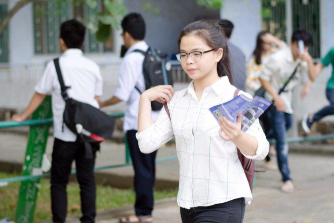 Tổng hợp tin nổi bật trong buổi thi THPT quốc gia môn Anh văn