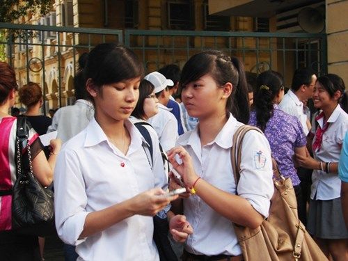 Tuyển sinh lớp 10 THPT tại Hà Nội: Cẩn thận chọn trường kẻo mất cơ hội