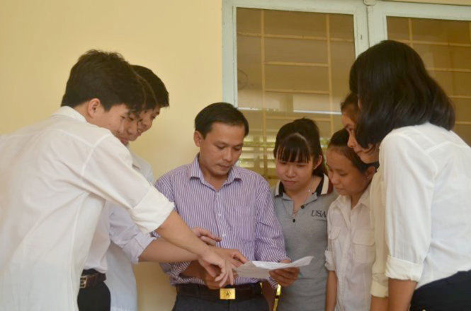 Vui buồn theo trò đi thi