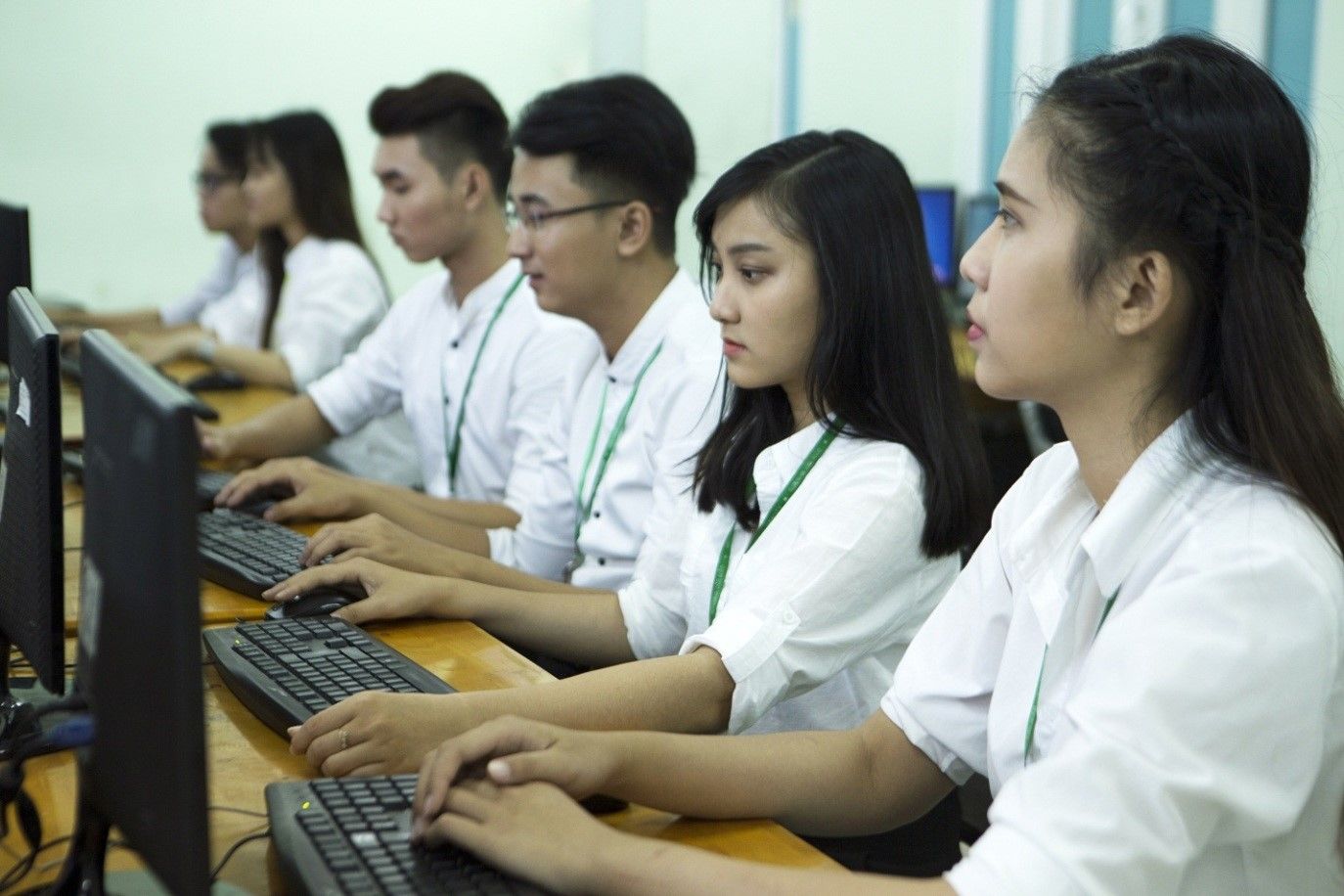 Chương trình học tiên tiến, thường xuyên cập nhật các kiến thức mới, cơ sở vật chất hiện đại