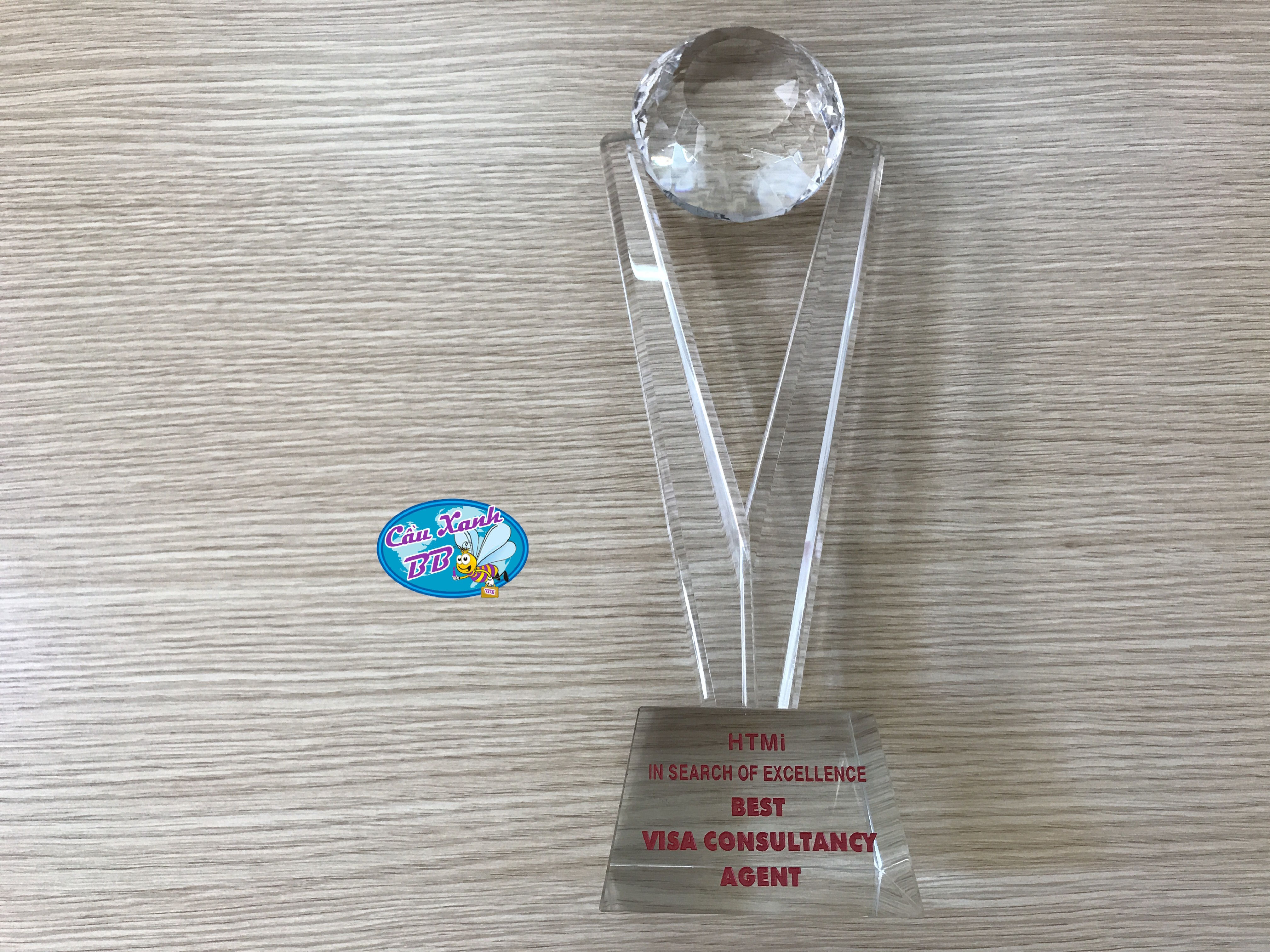 Công ty Cầu Xanh tự hào được trường HTMi liên tục trao các giải thưởng tư vấn xuất sắc, hỗ trợ visa xuất sắc