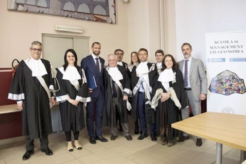 Chiellini nhận bằng thạc sĩ - Ảnh 2