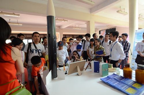 Rót 6 tỷ đi học, thạc sĩ về hưởng lương 4 triệu: Quá phí? - Ảnh 1