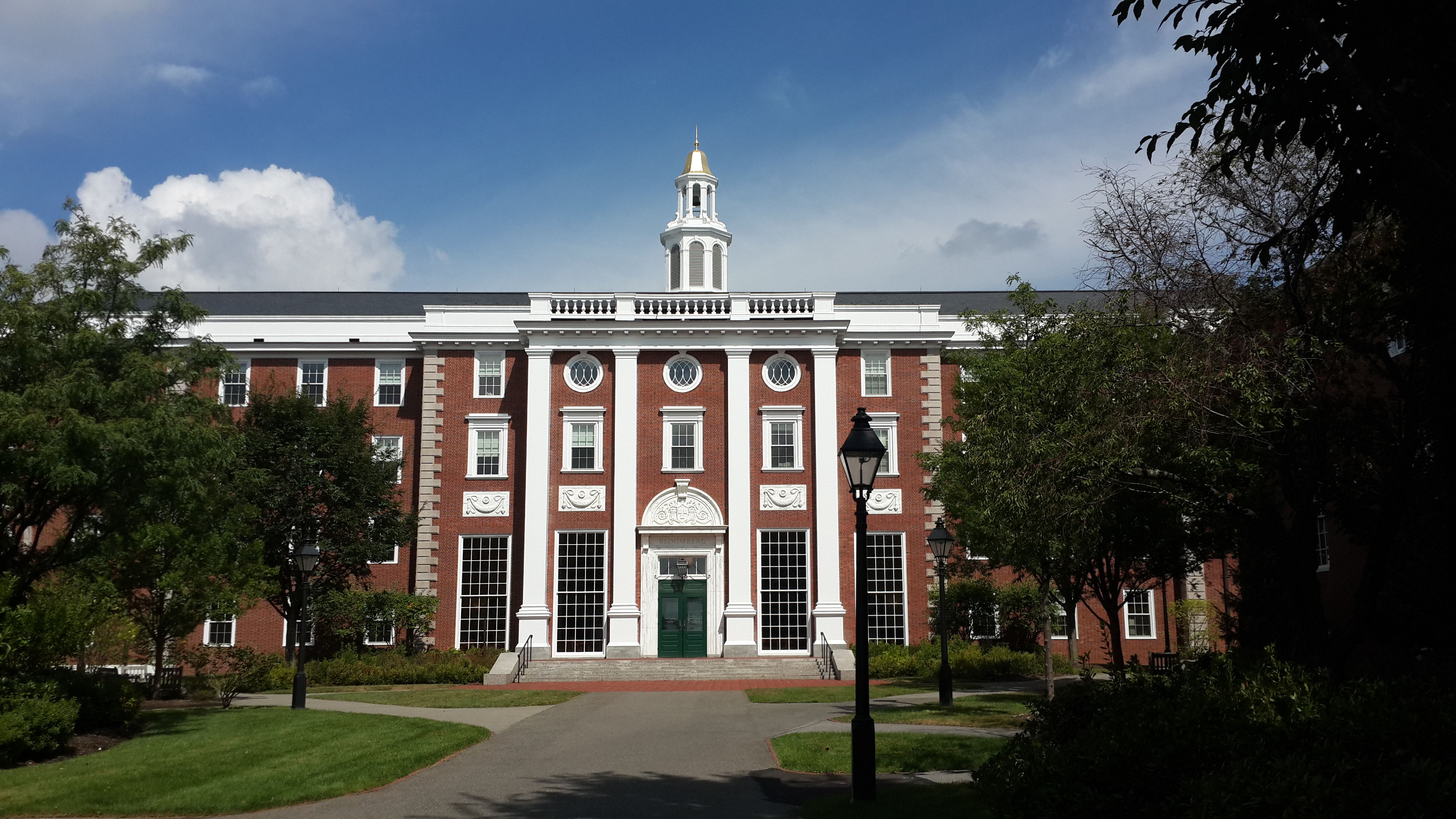 Học bổng cao, trường xịn: Chuyện nhỏ - Ảnh 2