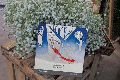 cánh tay cha là con thuyền vững chãi