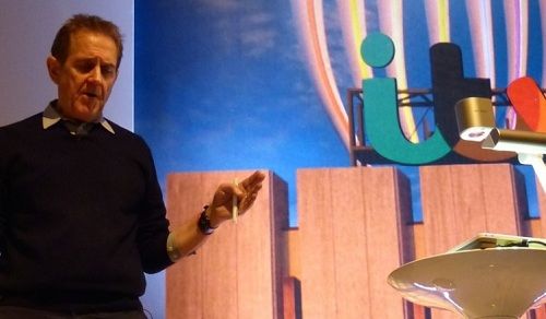 Ngấu nghiến nghiền ngẫm, chia sẻ từ dịch giả - Ảnh 1