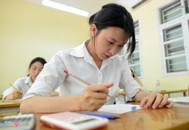 Công bố những thí sinh đầu tiên của cả nước trúng tuyển đại học - Ảnh 1