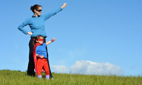 10 bí quyết dạy con mạnh mẽ hơn - Ảnh 1